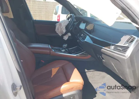 2019 BMW X7 xDrive50I z USA, uszkodzony, nr VIN 5UXCX4C5XKLS36629